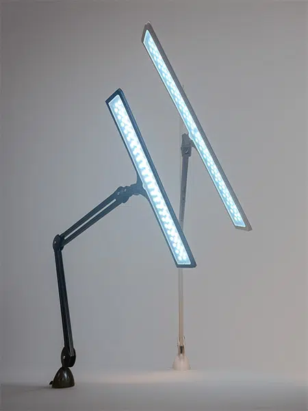 Clearview OPTILITE-450×600 Iluminadores ClearView OPTALITE en un banco